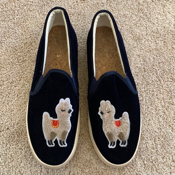 10% Off Host Pick Sunday Soludos Velvet Llama Sneaker - Navy Size 9 - Picture 2 of 10